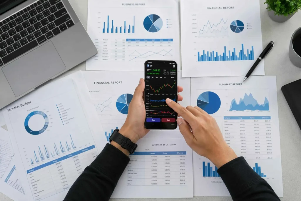 Digitale business analytics en grafieken die de impact van Loontransparantie 2026 op de salarisstructuren binnen de overheid visualiseren