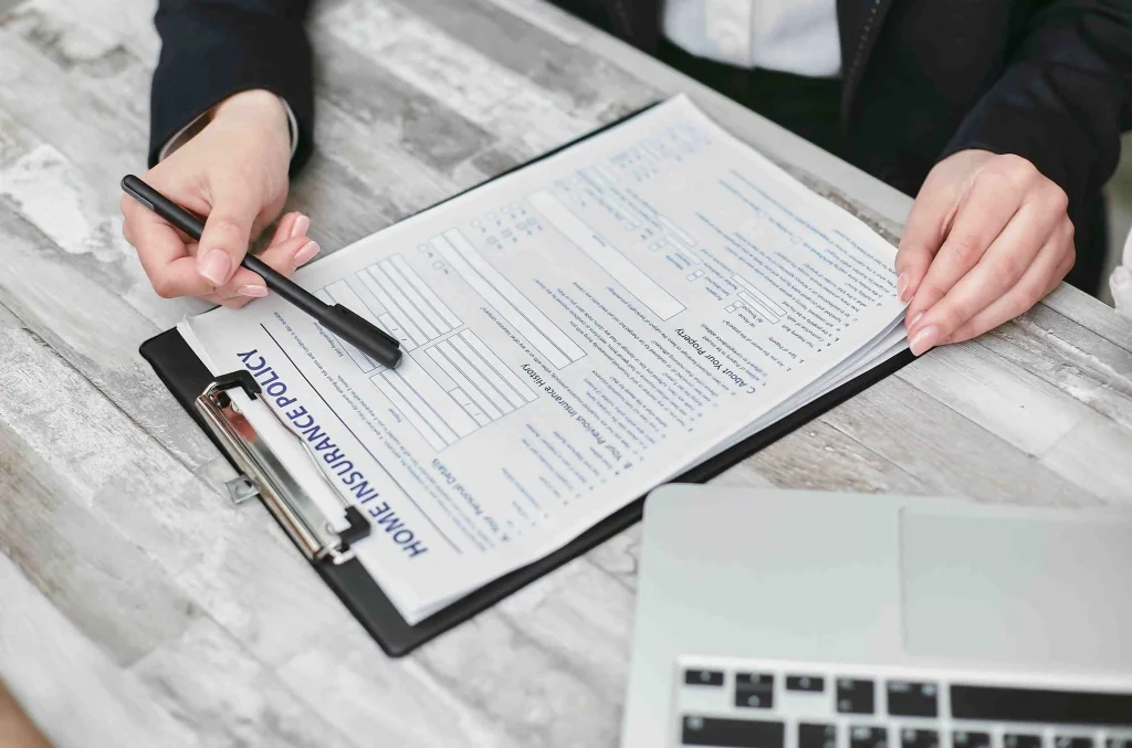 Een zakelijk contract en financieel risicobeheer als alternatief voor de verplichte BAZ voor zelfstandigen.